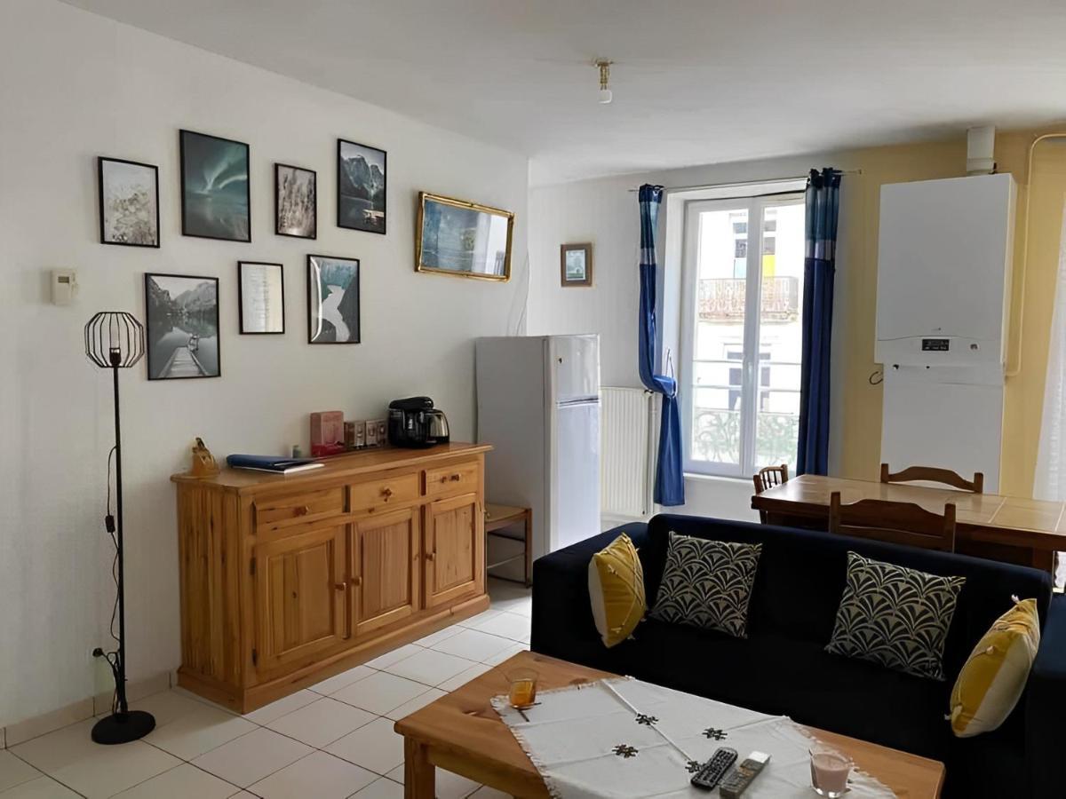 Un Moment De Detente Au Coeur De Vals-Les-Bains Bagian luar foto