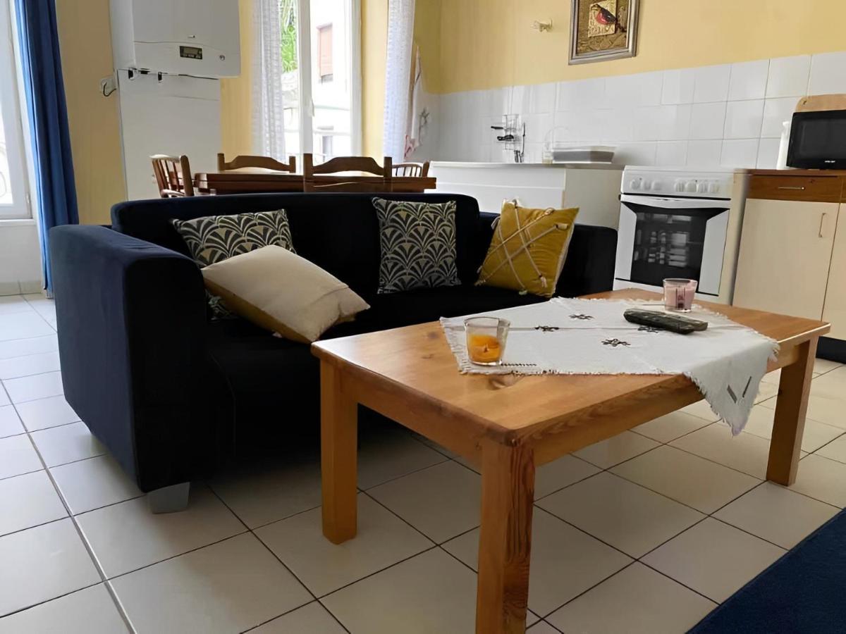 Un Moment De Detente Au Coeur De Vals-Les-Bains Bagian luar foto